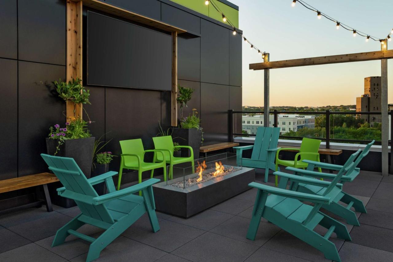 Home2 Suites By Hilton Minneapolis University Area Ngoại thất bức ảnh